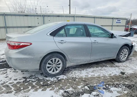 2017 Toyota Camry Le из США, поврежденный, VIN 4T1BF1FK3HU699176